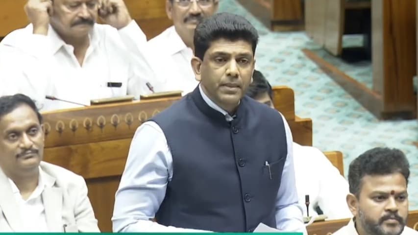 “వికేంద్రీకరణ పేరుతో మూడు ప్రాంతాల మధ్య చిచ్చు” – కేంద్ర సహాయ మంత్రి పెమ్మసాని వ్యాఖ్యలు