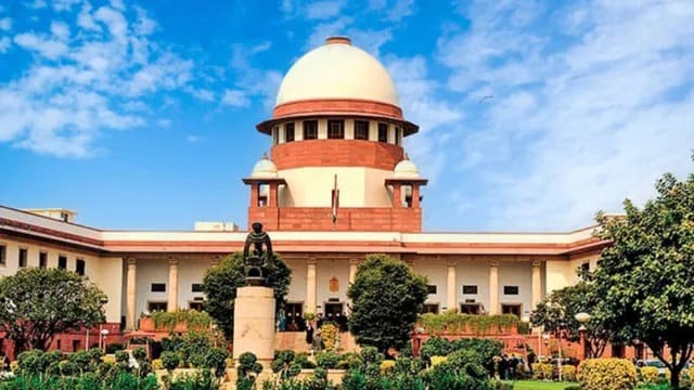 పశ్చిమ బెంగాల్ ఘటనపై సుప్రీంకోర్టు ఆగ్రహం – జ్యుడీషియల్ అధికారుల నిర్బంధం, కేంద్ర బలగాల మోహరింపు సూచన