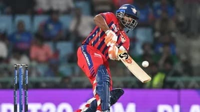 ఓపెనర్‌గా పంత్ కొనసాగాలి… పవర్‌ప్లేలోనే అతని అసలు ఆట బయటపడుతుంది: అశ్విన్ కీలక సూచనలు