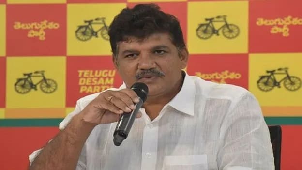 గుంటూరులో వైసీపీపై ధూళిపాళ్ల నరేంద్ర విమర్శలు