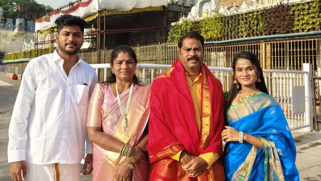 తిరుమలలో శ్రీవారిని దర్శించుకున్న గంట్ల