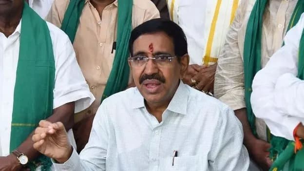 అమరావతిలో ల్యాండ్ పూలింగ్పై రైతులతో సమావేశం
