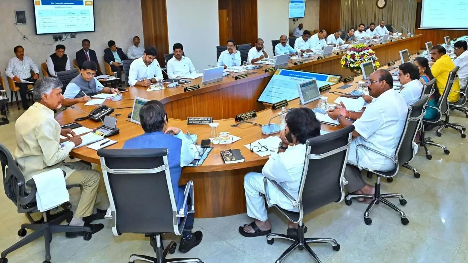 రేపు ఏపీ కేబినెట్ సమావేశం: భారీ పెట్టుబడులకు ఆమోదం, అమరావతి చట్టంపై ధన్యవాద తీర్మానం