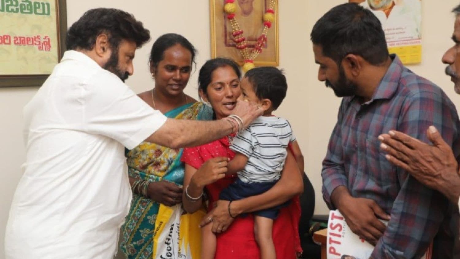 అరుదైన వ్యాధి బాలుడికి అండగా బాలకృష్ణ..