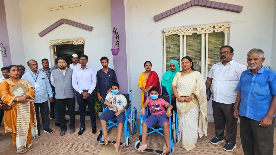 పోలవరం జిల్లాలో వికలాంగులకు ట్రైసైకిళ్ల పంపిణీ..