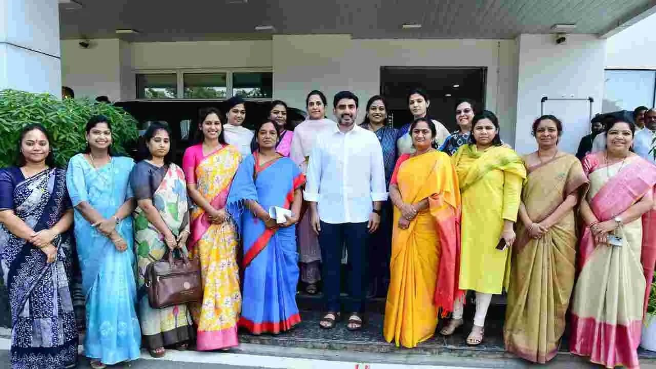 మహిళా రిజర్వేషన్ బిల్లుకు మద్దతుగా ఢిల్లీకి కూటమి మహిళా నేతలు