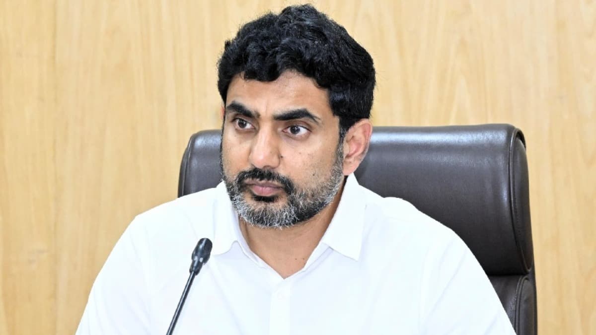 మంత్రాలయం రోడ్డు ప్రమాదంపై నారా లోకేష్ దిగ్భ్రాంతి