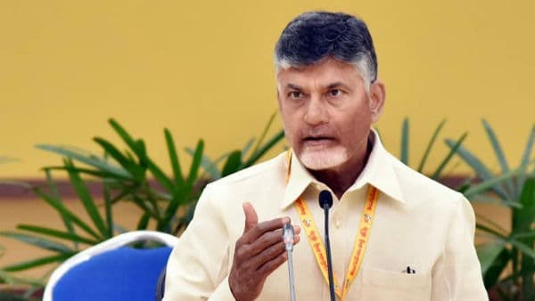 అన్ని ఆలయాల్లో వాట్సాప్ సేవలు: సీఎం చంద్రబాబు