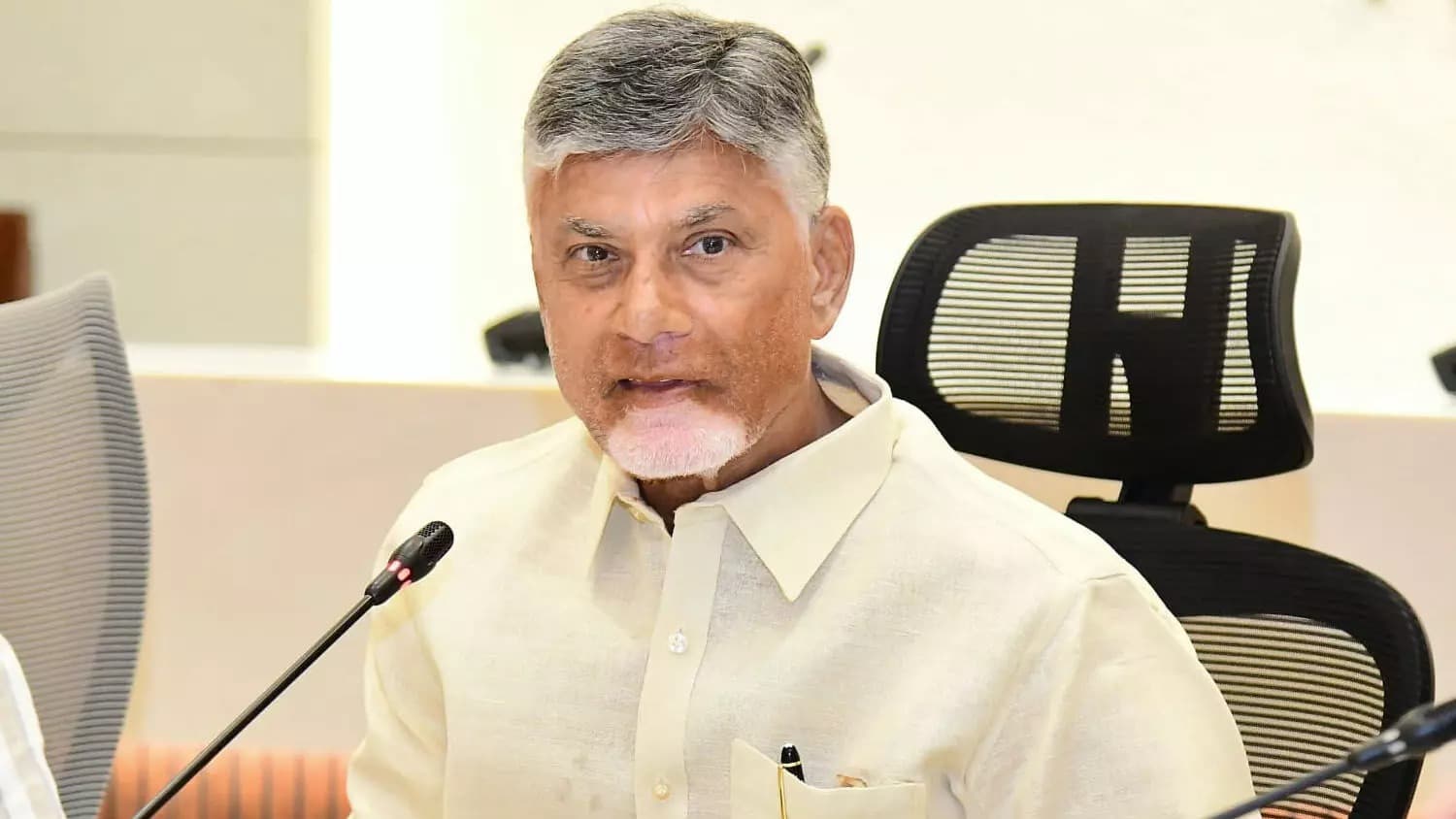 భవిష్యత్ కోసం కొందరిని మర్చిపోవాలి: సీఎం చంద్రబాబు