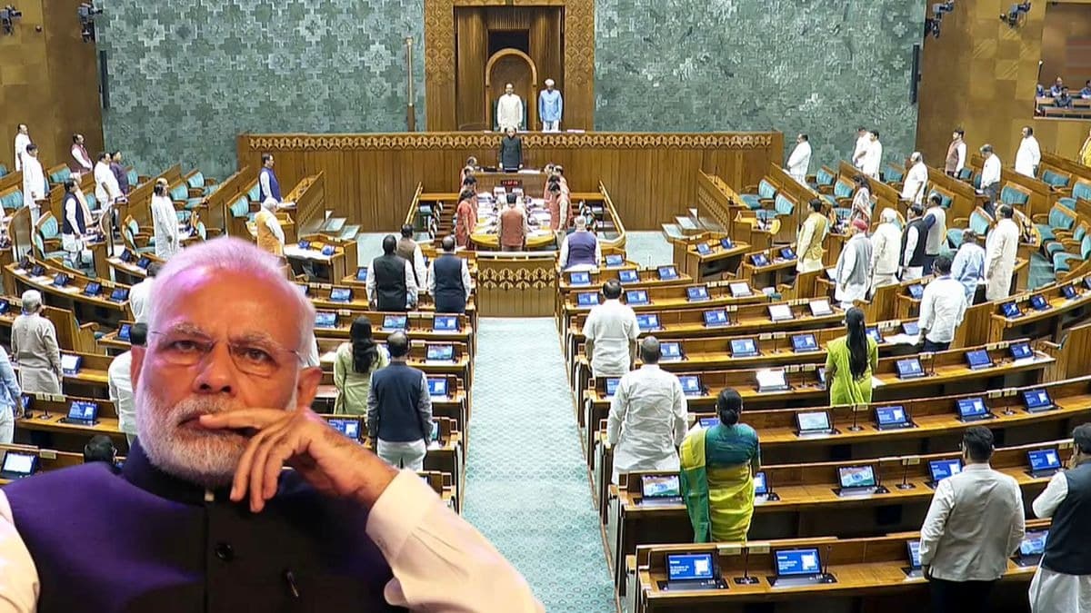లోక్‌సభలో కీలక బిల్లులపై ఉత్కంఠ: ఓటింగ్‌కు ముందు అధికార–విపక్షాల హోరాహోరీ పోరు