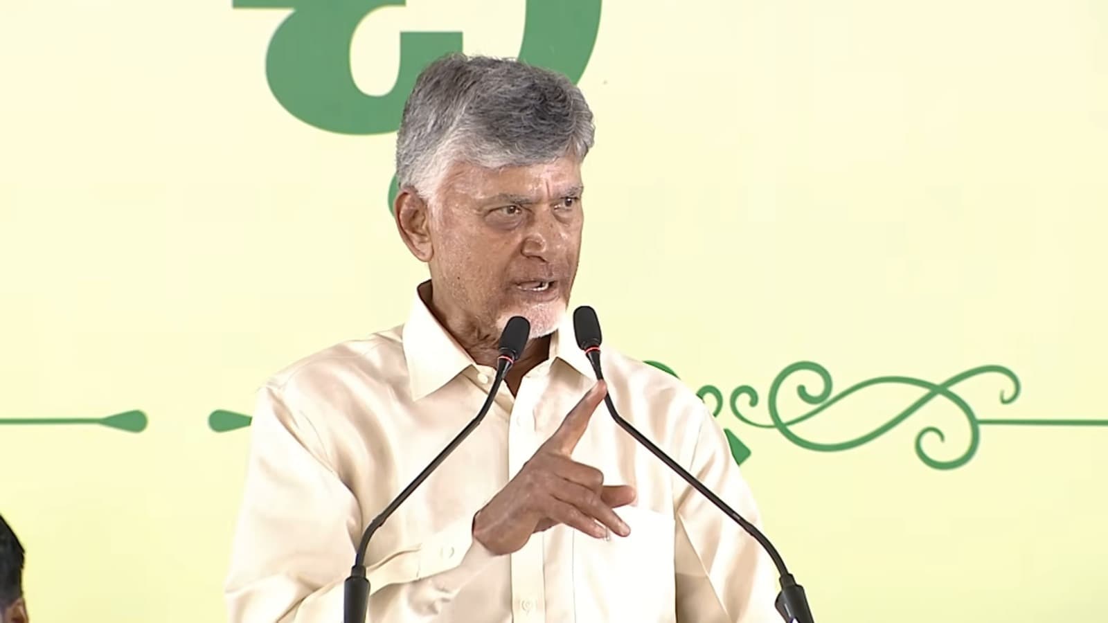 మహిళా బిల్లును అడ్డుకోవడం ప్రజాస్వామ్య చరిత్రలో బ్లాక్ డే : సీఎం చంద్రబాబు