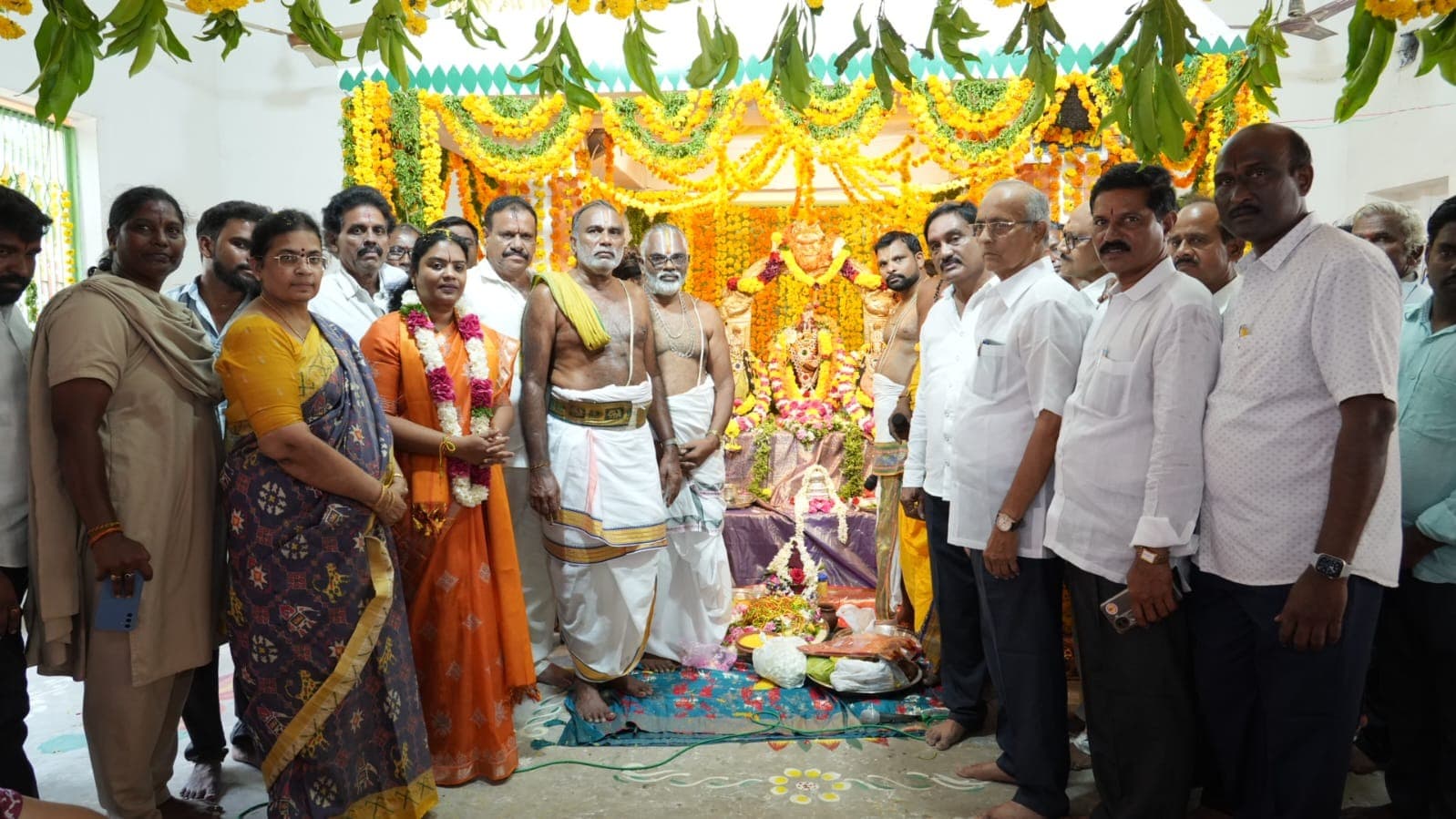 నందిగామ నెహ్రూ నగర్‌లో ఘనంగా వెంకటేశ్వర స్వామి కళ్యాణ మహోత్సవం