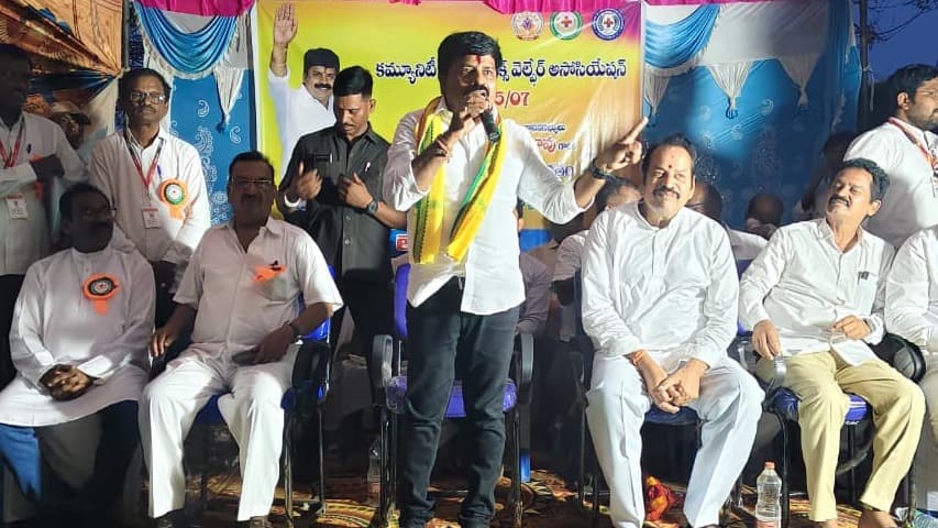 పారామెడిక్స్ ఆత్మీయ సమావేశంలో ఎమ్మెల్యే మామిడి గోవిందరావు 