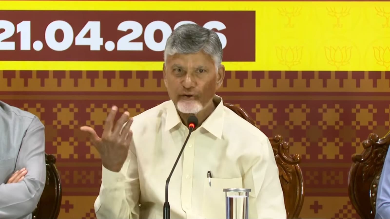 చెన్నై ప్రచారంలో సీఎం చంద్రబాబు సంచలన ప్రశ్నలు..