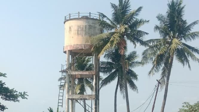 ఇంటూరులో నీటి కష్టాలు.. చిన్న ట్యాంక్‌తో పెద్ద గ్రామం ఇబ్బంది