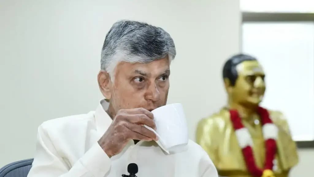 మంగళగిరి ఎన్టీఆర్ భవన్‌కు సీఎం చంద్రబాబు..