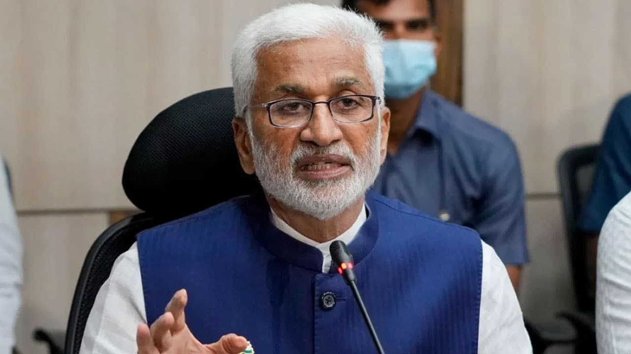 హైదరాబాద్‌లో ఈడీ సోదాలు.. జూబ్లీహిల్స్‌లో విజయసాయిరెడ్డి నివాసంపై తనిఖీలు