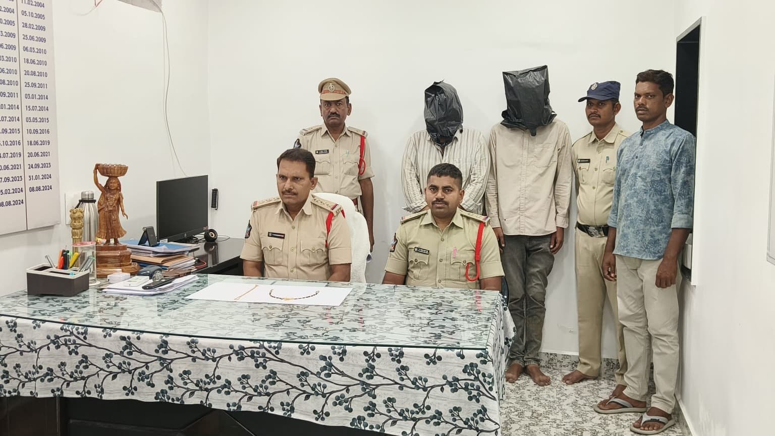 కోవెలకుంట్లలో దొంగల అరెస్ట్.. ఇద్దరిని పట్టుకున్న ఎస్సై