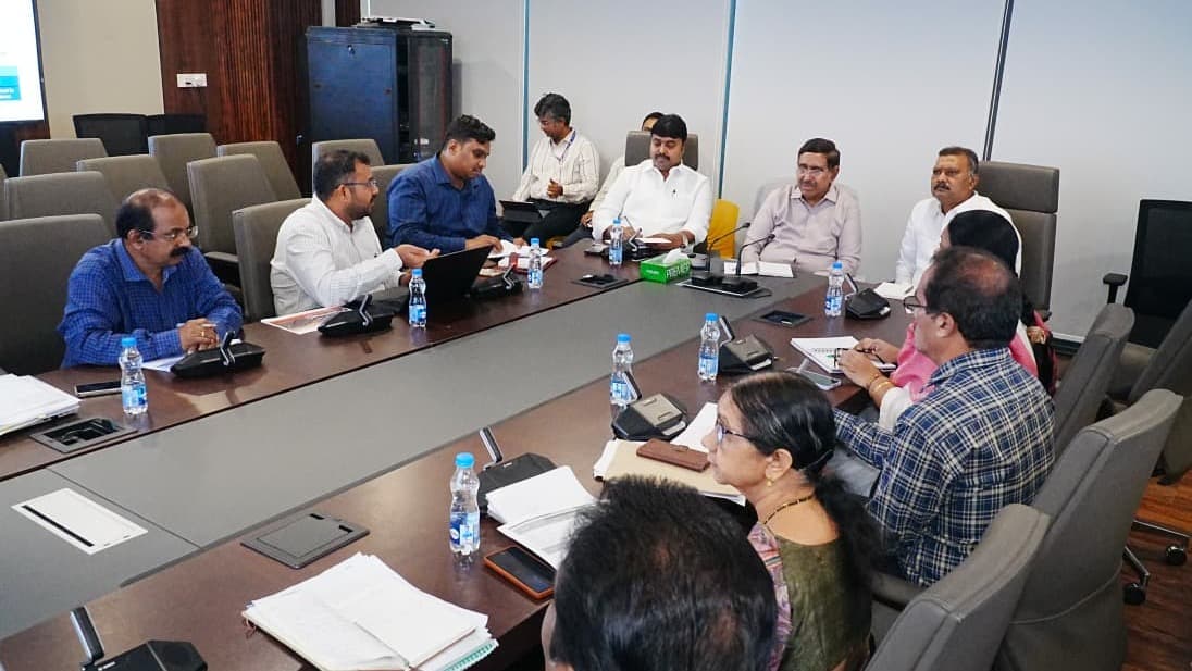 అమరావతిలో ల్యాండ్ పూలింగ్ వేగం పెంచండి… రైతులకు మే 1 నుంచి కౌలు నిధులు: మంత్రి నారాయణ
