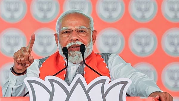 బారక్‌పుర్‌లో ఎన్నికల ప్రచారంలో ప్రధాని మోదీ