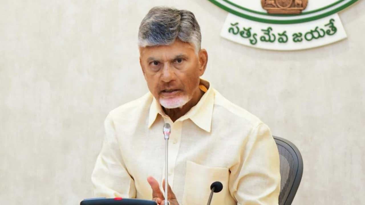 పెట్రోల్, డీజిల్ కొరతపై సీఎం చంద్రబాబు టెలీకాన్ఫరెన్స్.. తక్షణ చర్యలకు ఆదేశాలు
