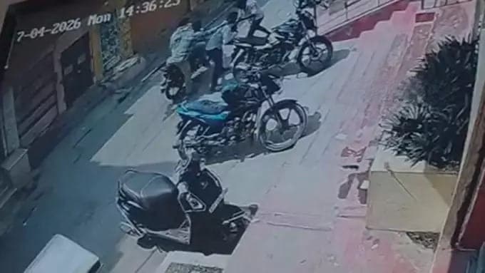 కారంపూడిలో భారీ చోరీ.. కేజీ బంగారం దోపిడీ