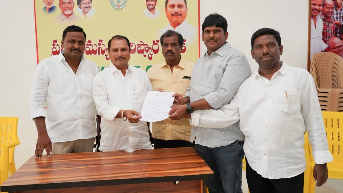 ప్రజా సమస్యలకు ప్రాధాన్యం ఇచ్చిన కూటమి ప్రభుత్వం: అనంతపురం ఎమ్మెల్యే దగ్గుపాటి ప్రసాద్