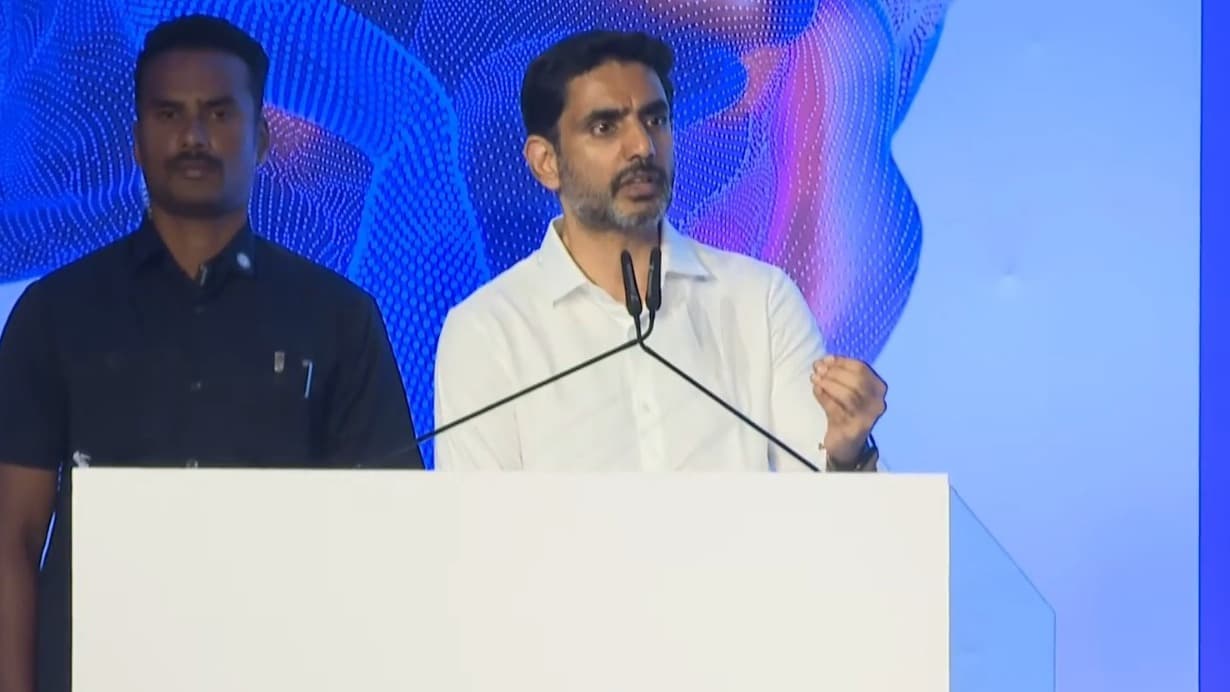హైదరాబాద్ కంటే మెరుగ్గా విశాఖను ఐటీ హబ్‌గా తీర్చిదిద్దుతాం: మంత్రి నారా లోకేష్