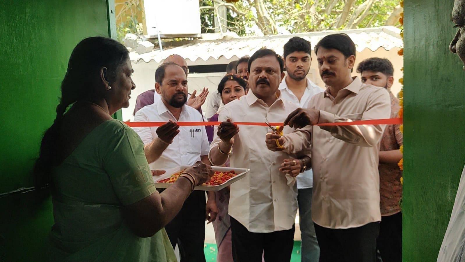 గూడూరులో శ్రీ సాయిరాం వృద్ధాశ్రమం కొత్త భవనం ప్రారంభం చేసిన ఎమ్మెల్యే పాశిం సునీల్ కుమార్