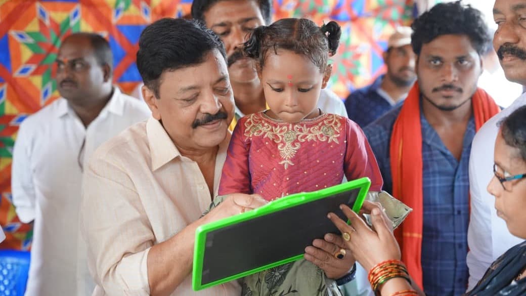 ఏపీ మోడల్ ఆఫ్ ఎడ్యుకేషన్ దేశానికే దిక్సూచి : మంత్రి కందుల దుర్గేష్