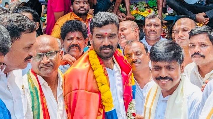 ధర్మవరం బ్రహ్మరథోత్సవంలో పాల్గొన్న పరిటాల శ్రీరామ్..