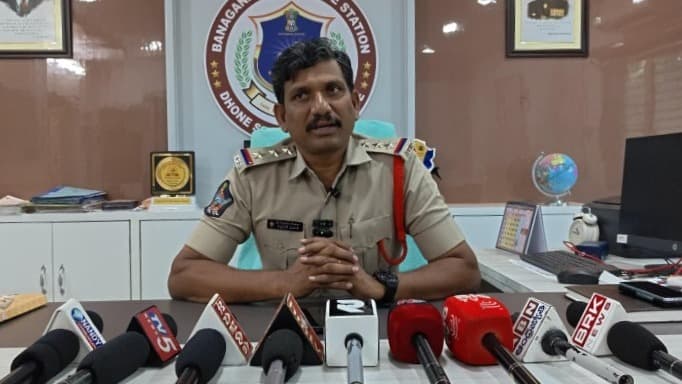 పదో తరగతి ఫలితాల నేపథ్యంలో తల్లిదండ్రులకు బనగానపల్లె టౌన్ సీఐ ప్రవీణ్ కుమార్ హితవు