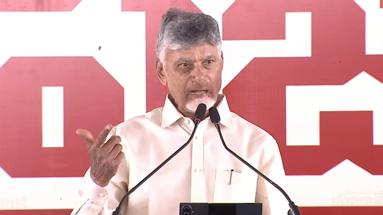 పోలవరం పనులు శరవేగంగా కొనసాగుతున్నాయి: సీఎం చంద్రబాబు