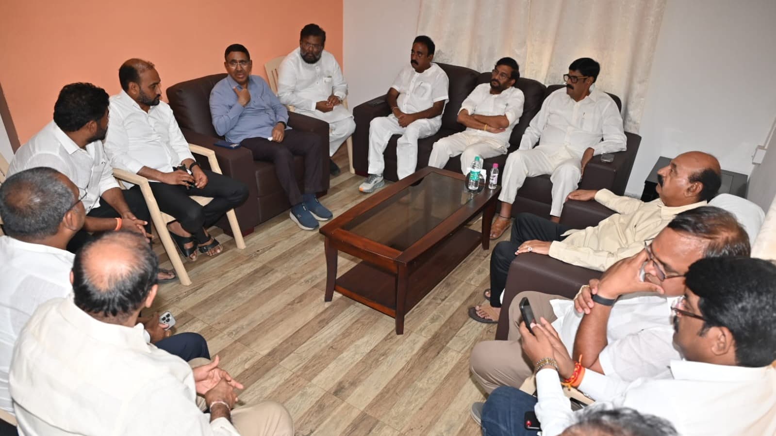 మహానాడును ప్రతిష్టాత్మకంగా తీసుకున్న జిల్లా టీడీపీ నాయకత్వం