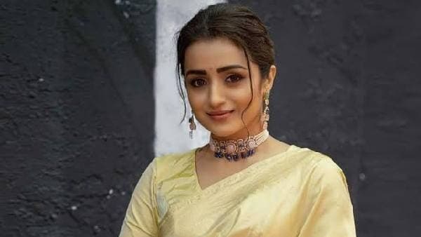 రిజల్ట్స్ వేళ త్రిష ఇన్‌స్టా వైరల్ పోస్టులు