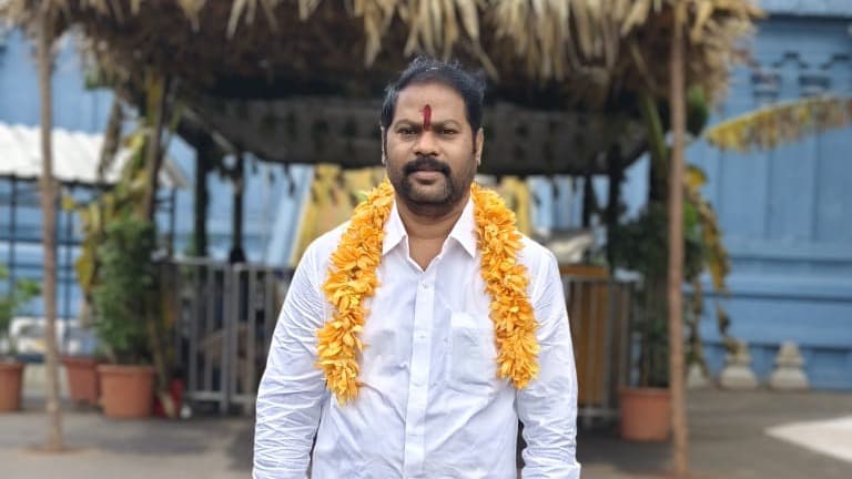 సింహాచలం వరహాలక్ష్మీ నృసింహస్వామికి వైభవంగా రెండో విడత చందన సమర్పణ