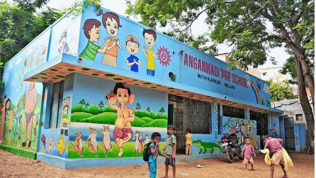 ఎండల తీవ్రత నేపథ్యంలో అంగన్వాడీ కార్యకర్తలకు వేసవి సెలవులు ప్రకటించిన మహిళా శిశు సంక్షేమ శాఖ