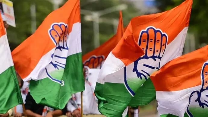బెంగాల్‌లో కాంగ్రెస్‌కి షాక్.. ఒక్క సీట్లోనూ ఆధిక్యం లేక “బిగ్ జీరో” పరిస్థితి