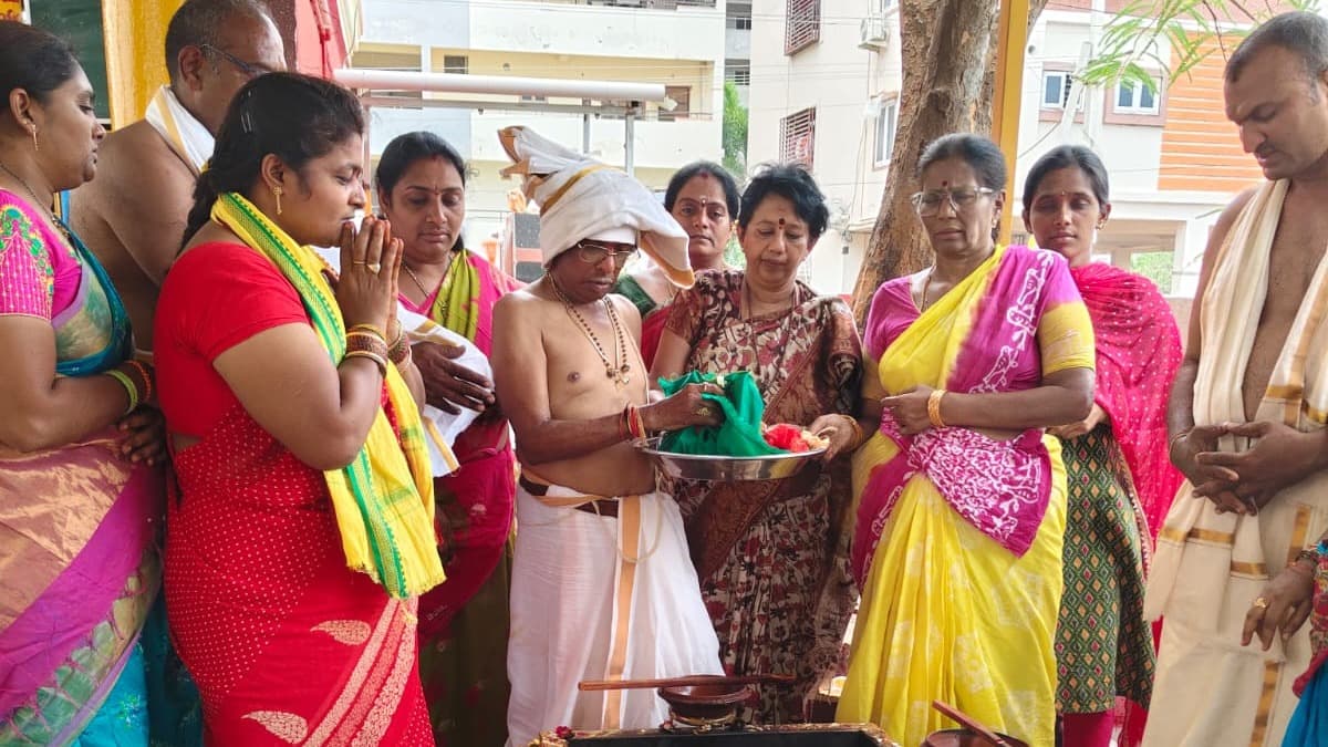 ఆత్మకూరు పానకాల నగర్‌లో విజయేశ్వర స్వామి ఆలయంలో ప్రత్యేక హోమాలు