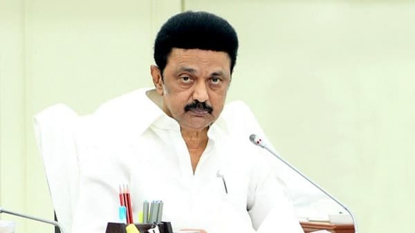 సెక్రటేరియట్‌లో స్టాలిన్ ఫొటోలు తొలగింపు