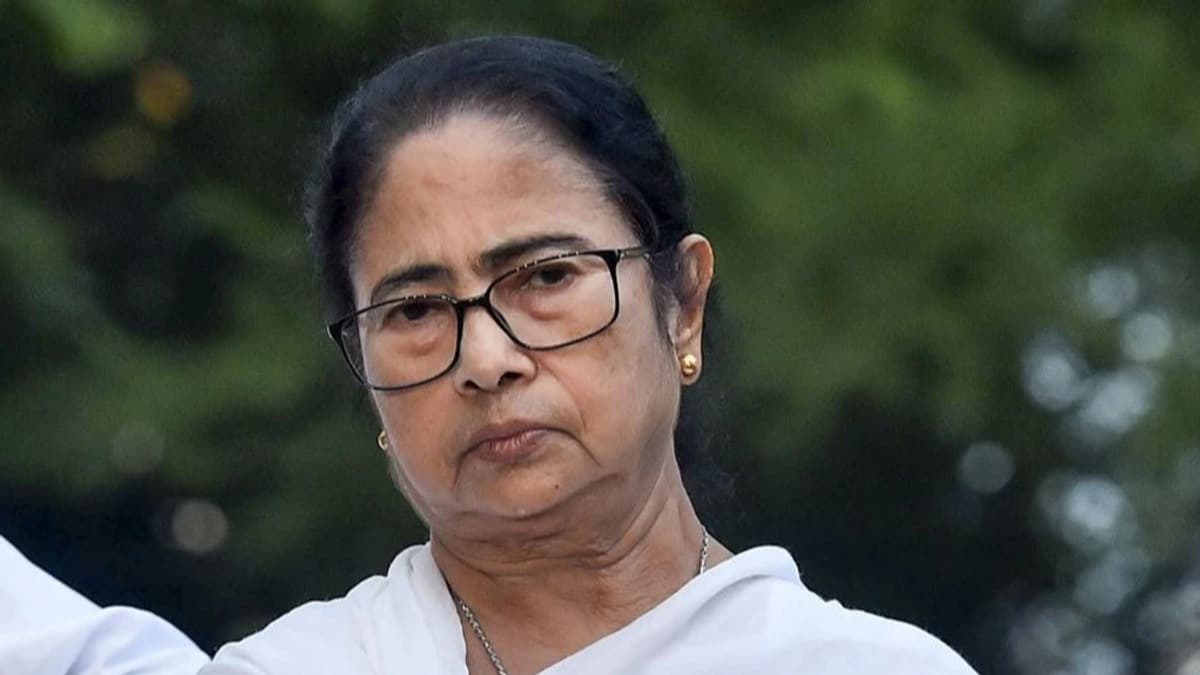 మమతా బెనర్జీ నెక్స్ట్ ప్లాన్ ఏంటి..? బెంగాల్ రాజకీయాల్లో కొత్త చర్చ