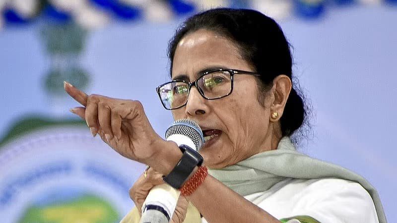 సీఎం పదవికి రాజీనామా చేయను: మమతా బెనర్జీ సంచలన ప్రకటన
