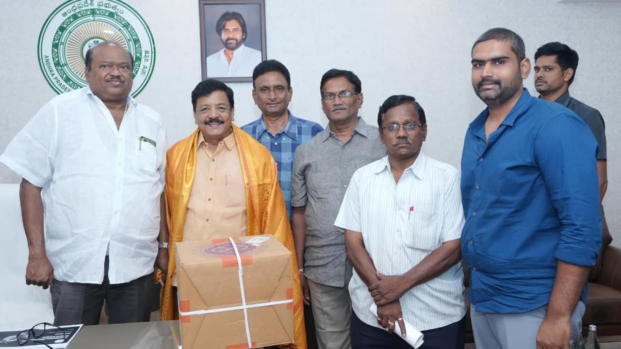 సింగిల్ స్క్రీన్ థియేటర్ల మనుగడను కాపాడండి : సినీ ఎగ్జిబిటర్ల విజ్ఞప్తి