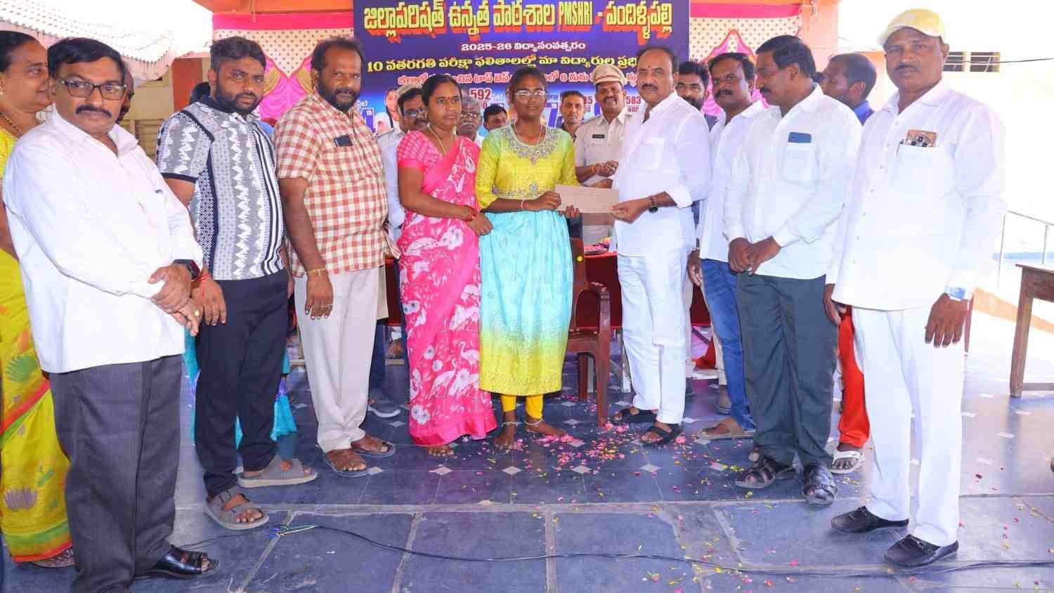 SSC టాపర్లకు ఎమ్మెల్యే మద్దులూరి మాలకొండయ్య ఘన సన్మానం