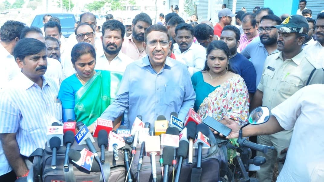 ప్రభుత్వ భూములు ఆక్రమిస్తే తిరిగి తీసుకొంటాం-మంత్రి నారాయణ
