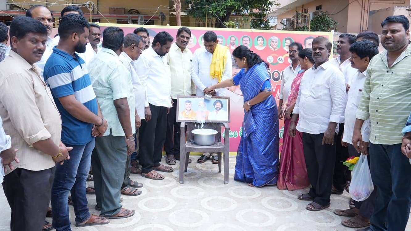 నాయి బ్రాహ్మణులకు ఉచిత విద్యుత్‌పై హర్షం వ్యక్తం చేసిన ఎమ్మెల్యే తంగిరాల సౌమ్య