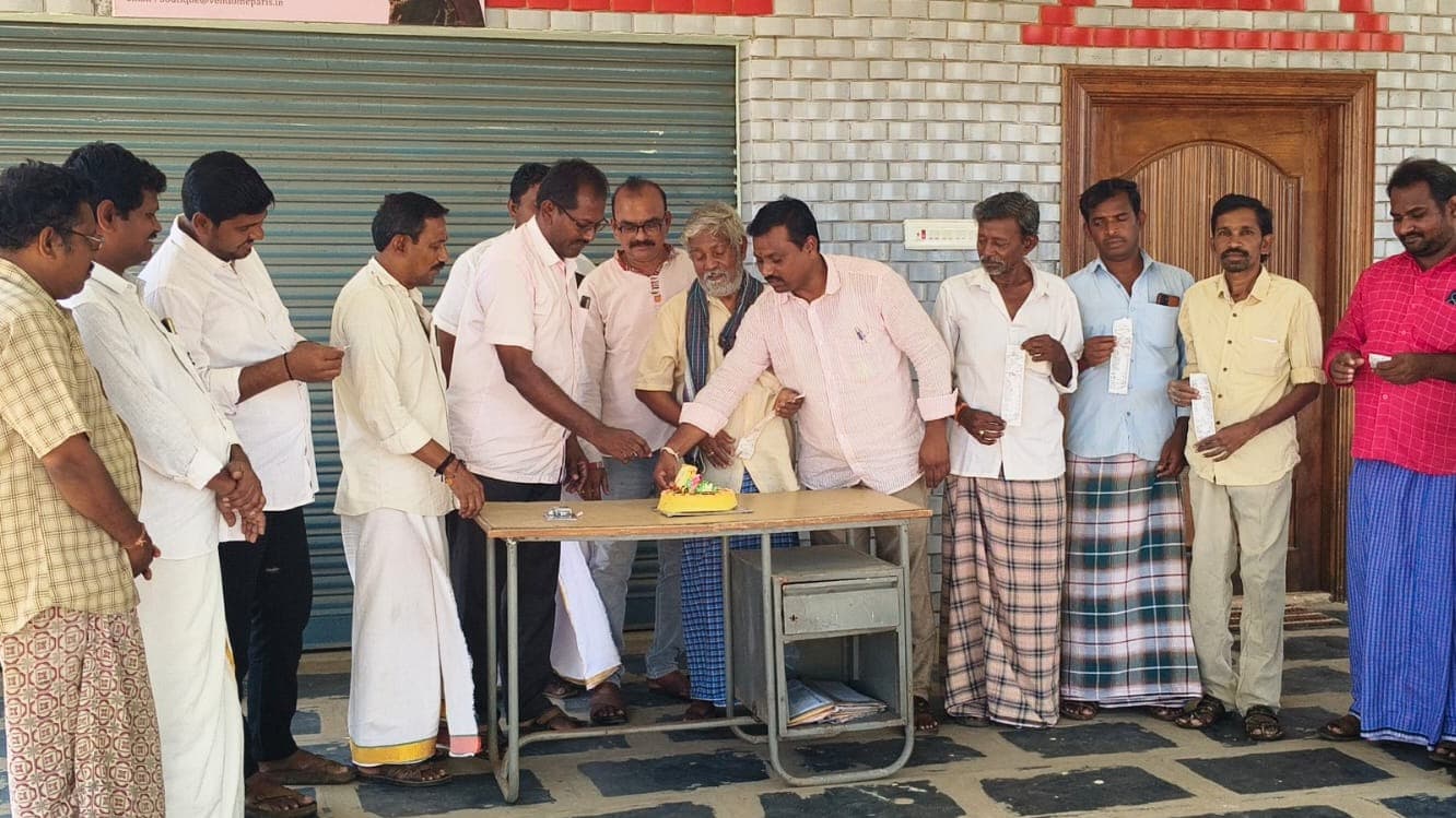 ఉచిత విద్యుత్‌తో నేతన్నల ఆనందం