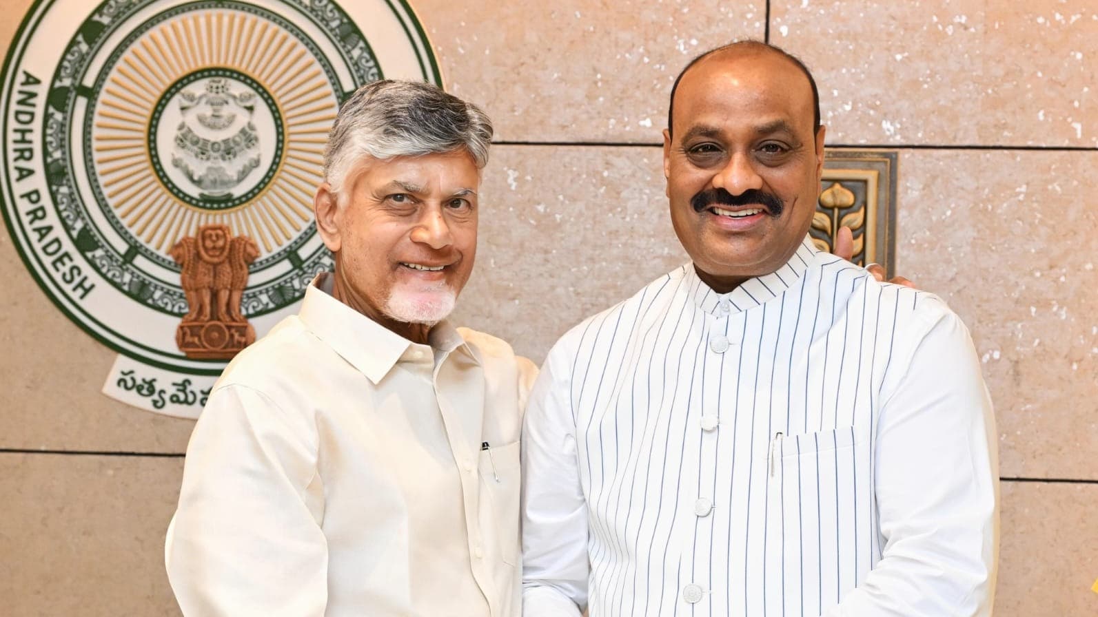 ఈ-ఫైళ్ల క్లియరెన్స్‌లో సరికొత్త రికార్డు సృష్టించిన మంత్రి అచ్చెన్నాయుడు