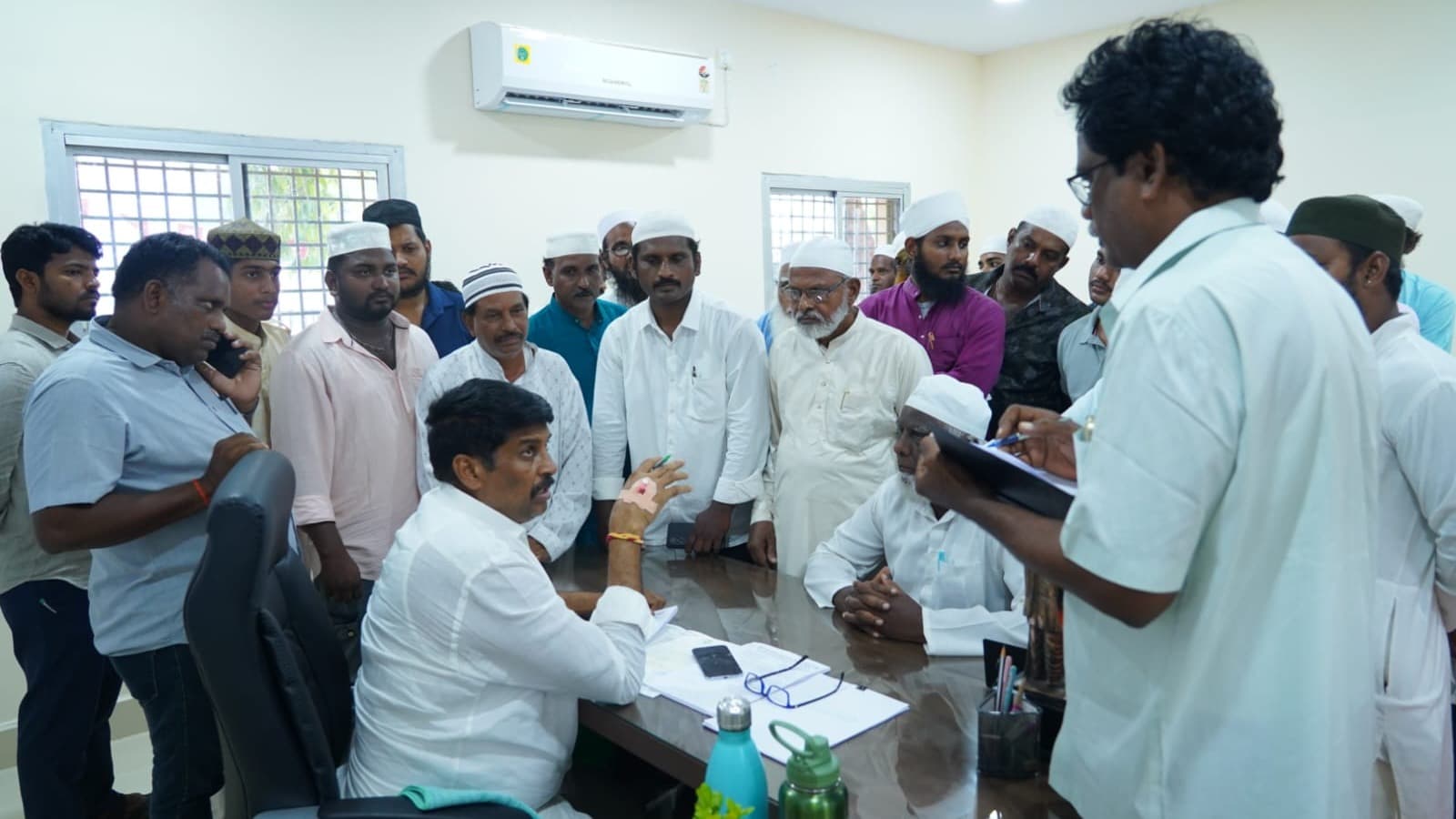 బాపట్లలో ప్రజా దర్బార్ నిర్వహించిన ఎమ్మెల్యే వేగేశన నరేంద్ర వర్మ రాజు