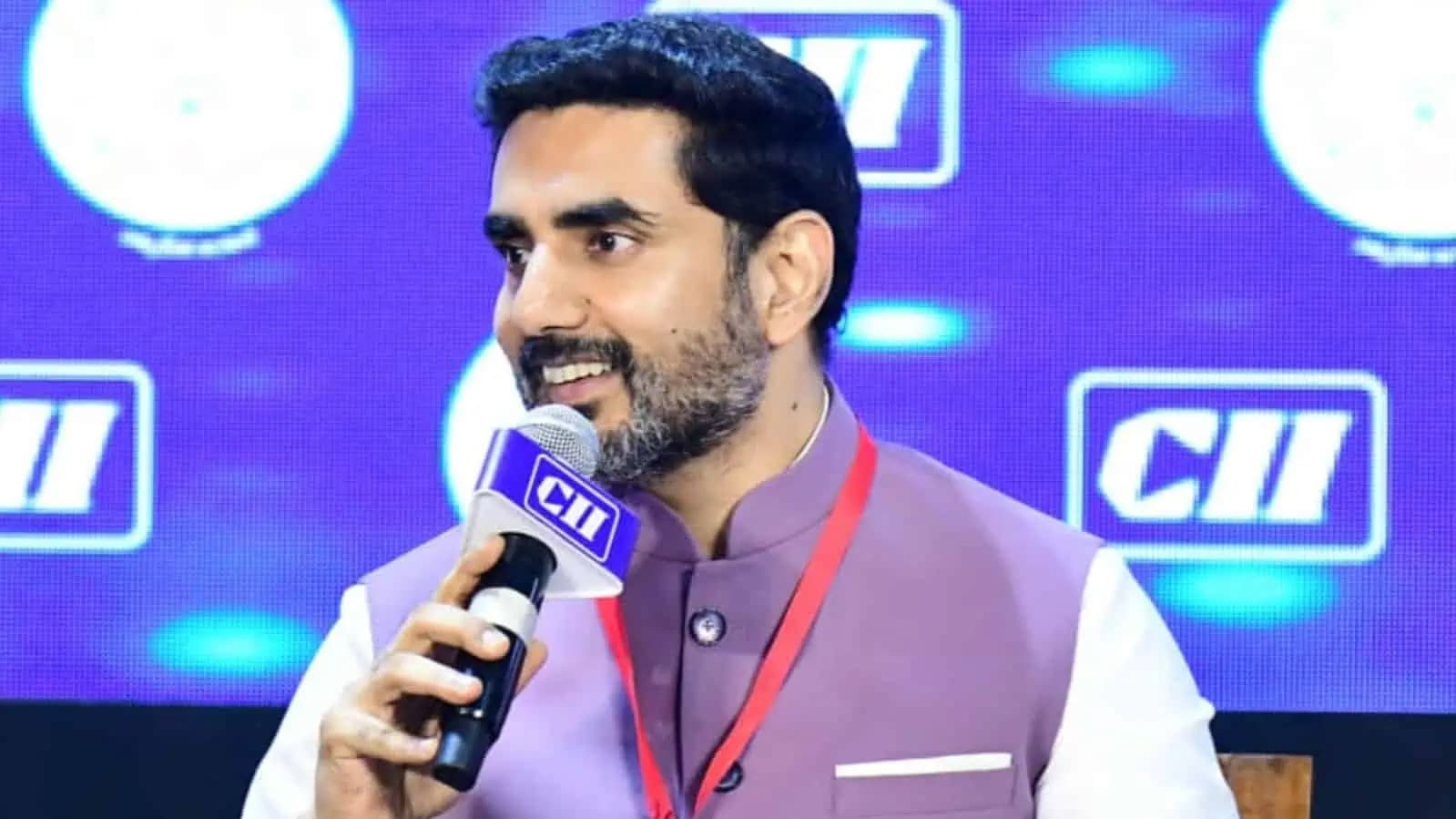 సింగపూర్ పర్యటనకు మంత్రి లోకేష్